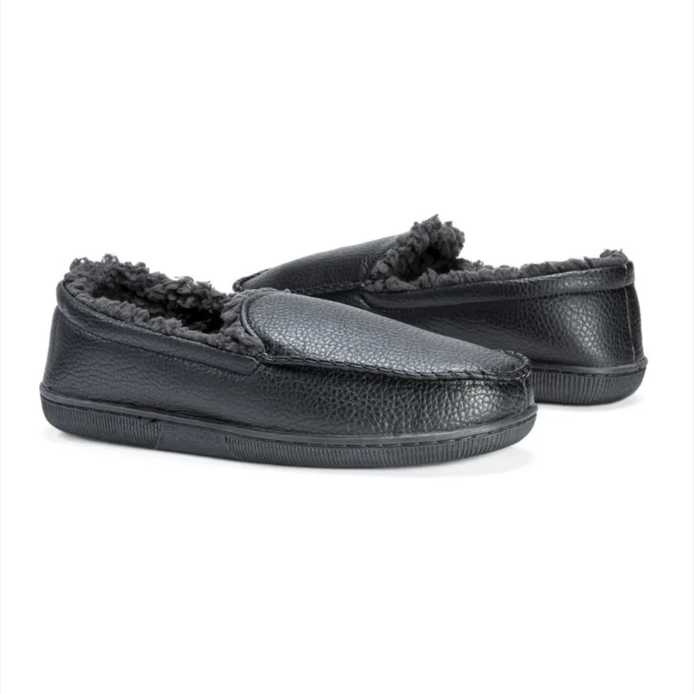 Muk Luks Moccasin Slippers Black‎ Faux Leather Fur